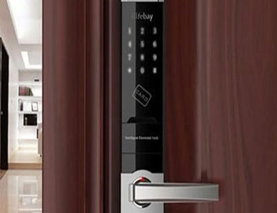 石嘴山24小时上门开锁公司